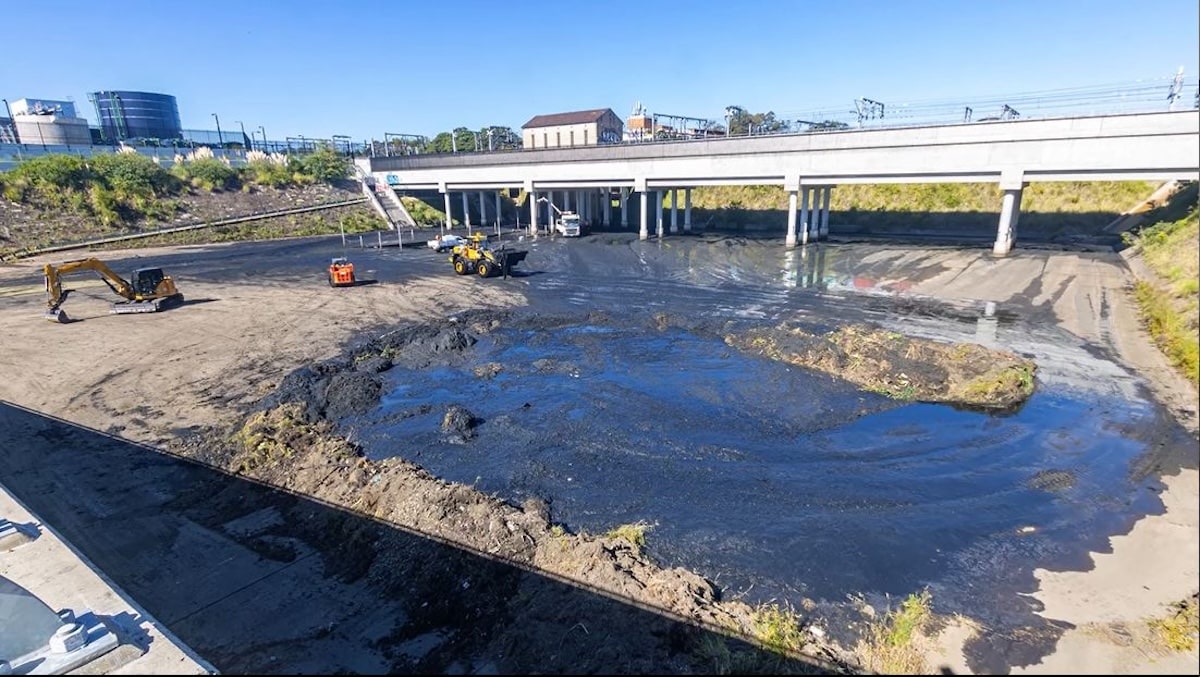 Sydney Water Removes 300 000 Kilograms Of Stormwater Waste Inside Water