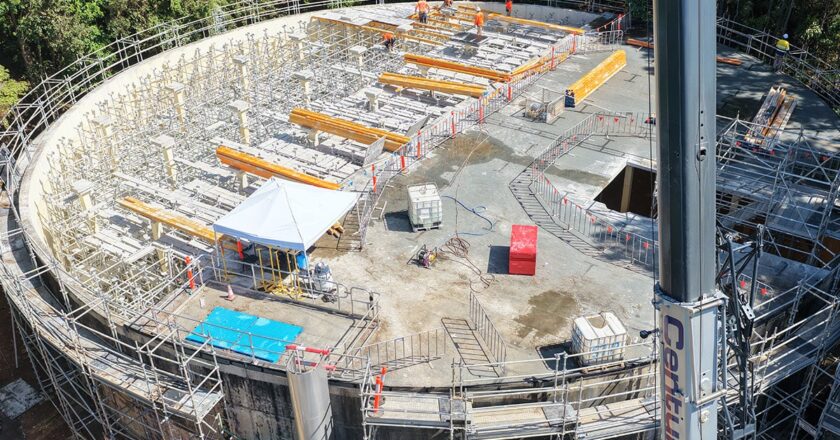 Contractors undertaking reservoir roof replacement works in Cairns.