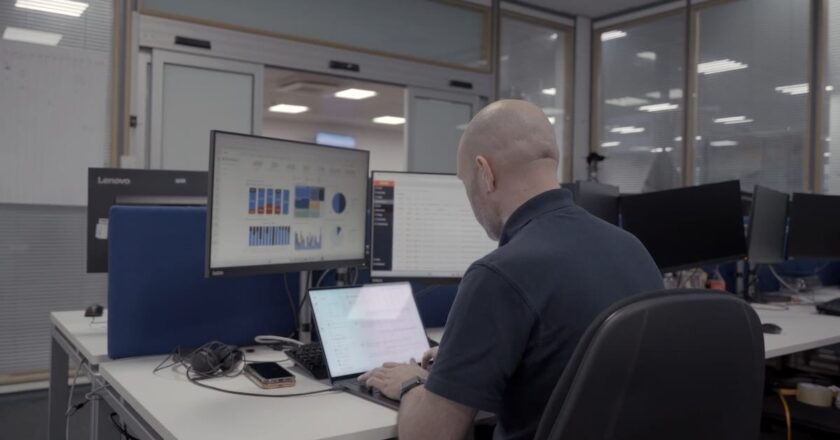 Yorkshire Water control centre showing SAM4 asset monitoring technology.